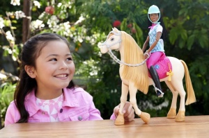 Barbie Mysteries Calut Cu Sunete Si Accesorii - Img 3