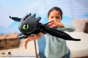 Cum Sa Iti Dresezi Dragonul Hug Si Glide Figurina Dragon Toothless - Img 3