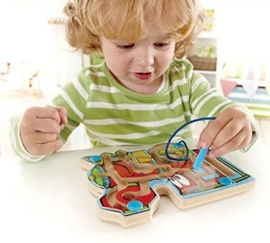 Hape Labrint Magnetic Locomotiva - Img 2