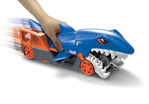 Hot Wheels Transportator Rechin Cu Masinuta Inclusa - Img 8