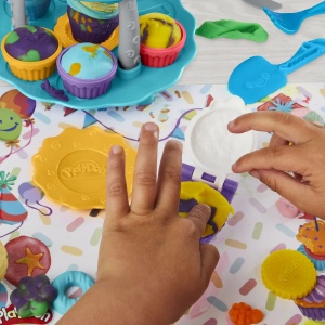 Play Doh Set Turn De Briose - Img 4