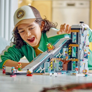Set LEGO City - Centru de ski si escalada (60366) - Img 8