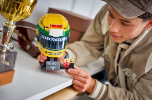 Set LEGO Editions - Casca lui Ayrton Senna (43024) - Img 10