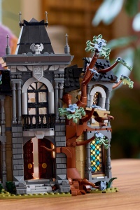 Set LEGO Icons (Creator Expert) - Conacul primarului (11383) - Img 8