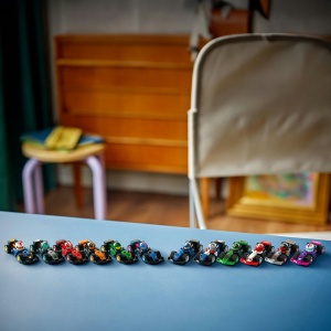 Set LEGO Minifigurine - Masini de curse F1 de colectie (71049) - Img 3
