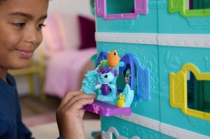 Gabbys Dollhouse Filmul Set Balconul Acvariu Si Figurina Mercat Cu Accesorii - Img 2