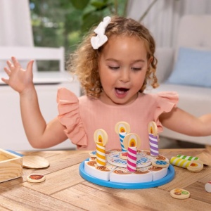 Melissa And Doug Set De Joaca Din Lemn Tort Aniversar - Img 3