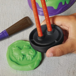 Play Doh Povestiri Cu Testoase Ninja Adolescente Mutante Set Plastelina Statie De Mutatii - Img 3