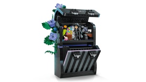 Set de construcție LEGO® Wednesday - Rucsacul lui Wednesday (76787), 401 piese, 9+ ani - Img 12