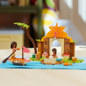 Set LEGO Disney - Casă tradițională și bărcuță (43282) - Img 6