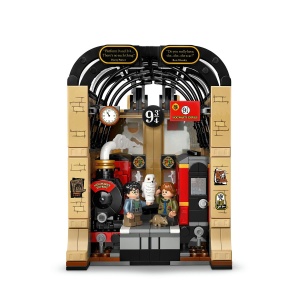 Set LEGO Harry Potter - Colțul cu cărți: Expresul Hogwarts (76450) - Img 4