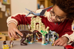 Set LEGO Jurassic World - Misiune aeriana cu Spinosaurus si Quetzalcoatlus (76976) - Img 10