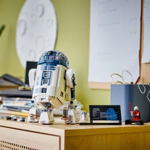 Set LEGO Star Wars - R2-D2™ (75379) - Img 5