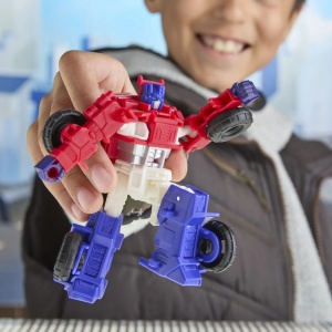 Transformers Cyberworld Robot Optimus Prime Convertibil 10Cm - Img 3