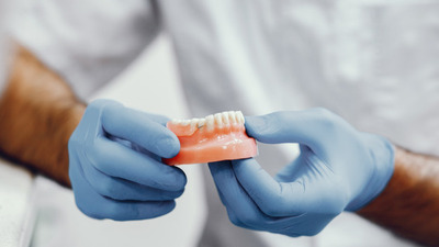 Chirurgia implantului dentar