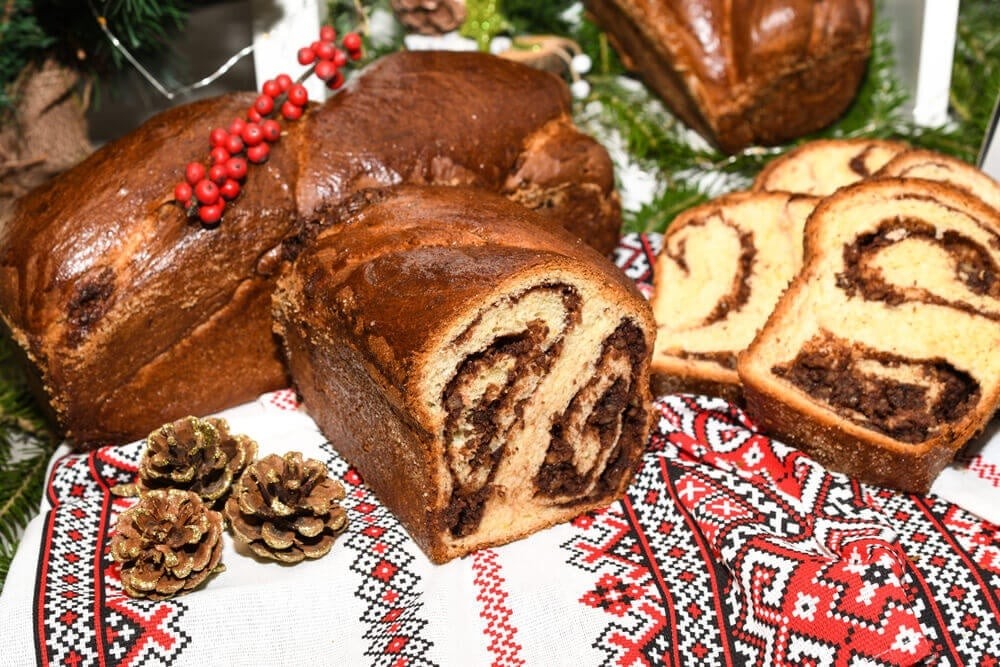Rețeta cozonacului perfect - Cum să faci cel mai pufos cozonac tradițional
