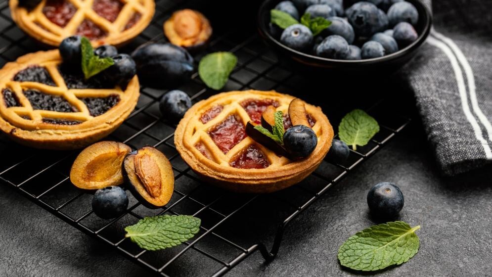 Tarta cu prune - ingrediente de bază și secrete pentru reușită