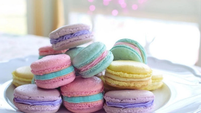 Macarons, rețeta unui desert clasic - Află cum poți prepara macarons cu făină de migdale acasă după regulile franțuzești!