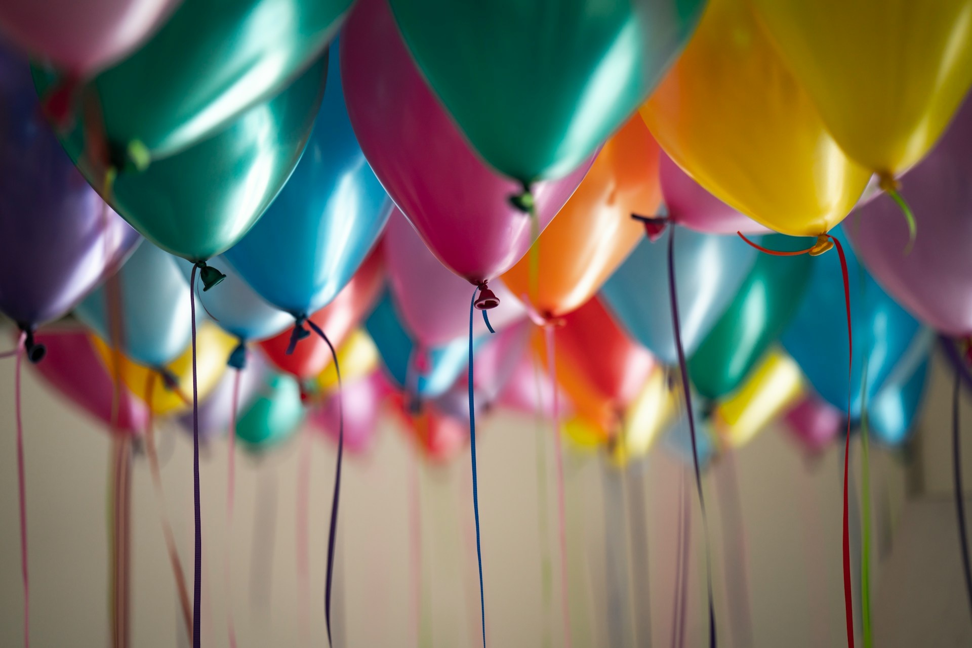 4.1. Tematica botez fete - baloane multicolore