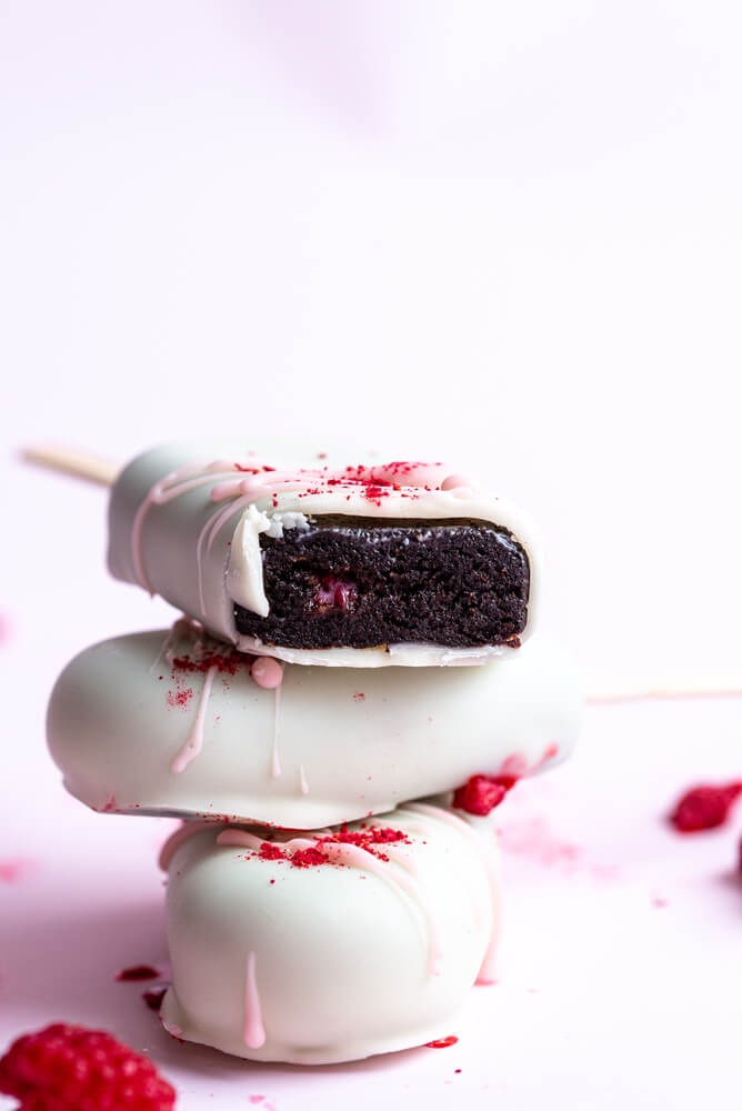 Umpluturi s╠ªi arome pentru cakesicles (brownie + ciocolata alba)