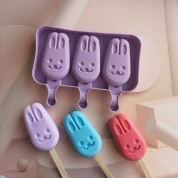 Forma de silicon pentru inghetata Iepurasi cu 3 cavitati + 50 betisoare