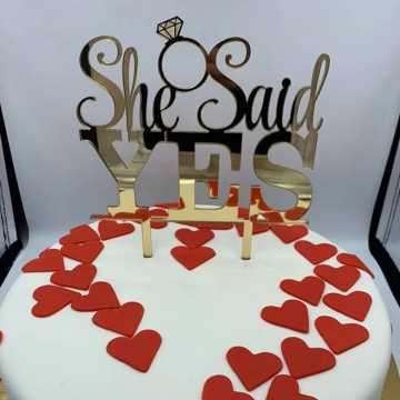 Topper pentru tort "She said yes"