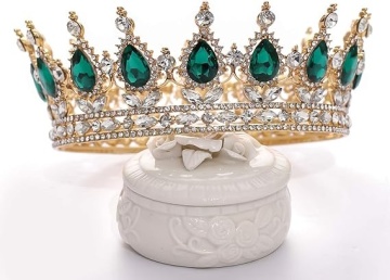 Coronita aurie din metal cu perle verzi - 12,5 x 5,5 cm