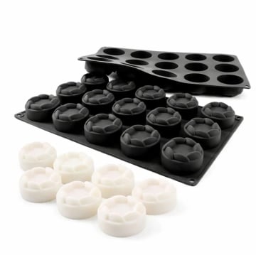 Formă din silicon cu 15 cavități – „Petal Twist” – T14166