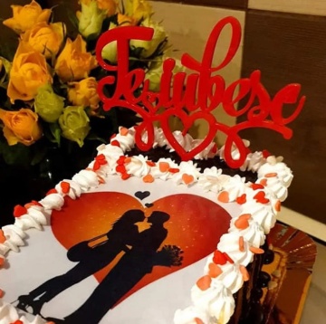 Topper pentru tort "Te iubesc" 