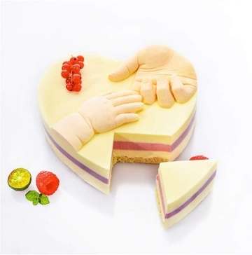 Formă silicon pentru tort în formă de inimă „Mama” – 17,5 × 17 × 5 cm