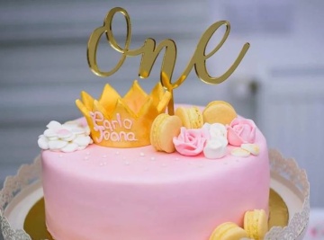 Topper pentru tort "One" pentru prima aniversare a copilului