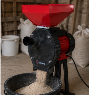 Moară electrică cu ciocănele YAMAMOTO JAPAN YM3900, 3900W, 240 kg/h, bobinaj 100% Cupru