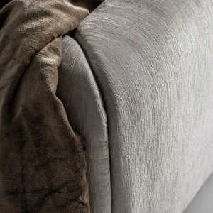 Pat alb, din poliester si lemn de pin, 206x232x138 cm, BEND