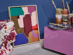 Măsuță cub roz din sticlă și MDF, 60x60x32cm - Img 3