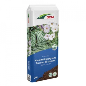 DCM univerzalna zemlja 20 l