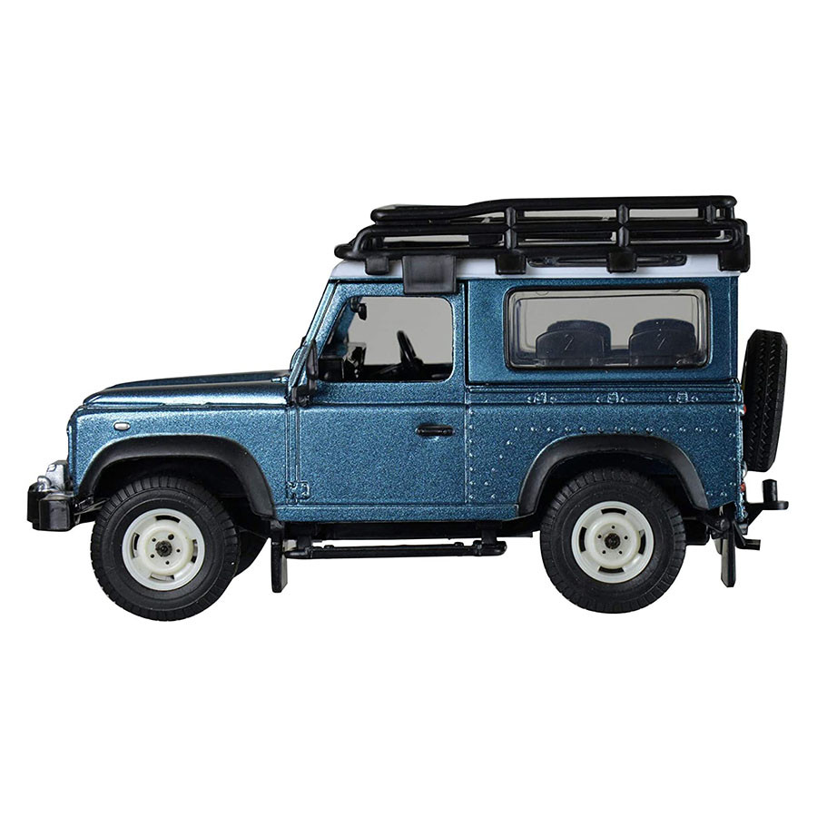 Masina Britains Land Rover Defender 1:32