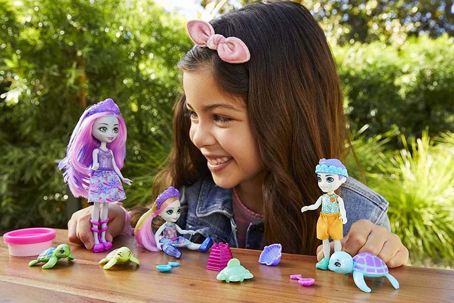 Set de joaca Tinsley Turtle si familia de broaste testoase Enchantimals Royal Ocean Kingdom