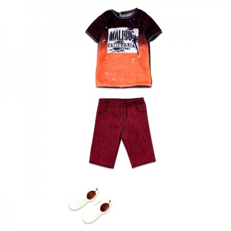 Haine Ken tricou colorat, pantaloni scurti si ghete albe Barbie