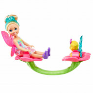 Papusica Barbie Dreamtopia si Casuta din copac cu leagan