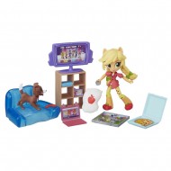 Set de joaca Petrecerea in pijamale a lui Applejack My Little Pony Minis Equestria Girls
