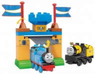 Set Thomas si Stephen Poarta Castelului Thomas&Friends Mega Bloks