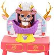 Set de joaca Papusa Danessa Deer si Cabinetul Veterinar EnchanTimals