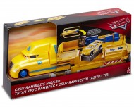 Pachet Promotional Tiruri Disney Cars 3 : Camionul Mack si Cruz Ramirez Hauler