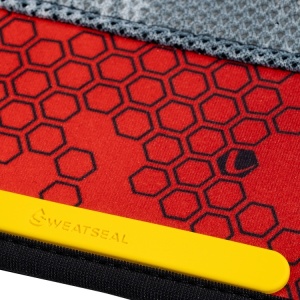 DYE X Halo Head Wrap - IM Shields 40 Black/Red - Img 2