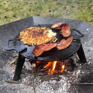 Piran Griddle Folding Campfire Grill Plate - Img 3