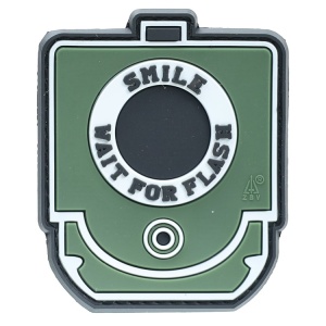 PVC Velcro patch: Wait for flash - olive OR tan