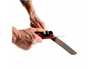 THE EDGE bushSHARP knife sharpener red + flint - Img 6
