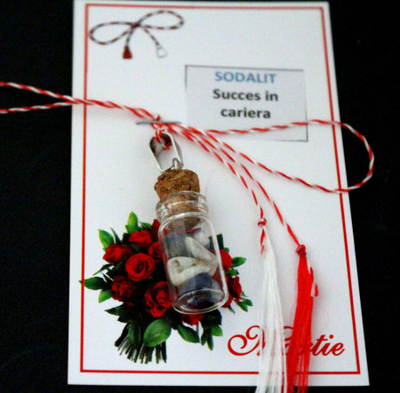 Pandantiv martisor sodalit - piatra carierei