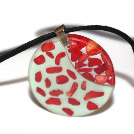Colier cu pandantiv realizat handmade din rasina si pietricele de coral Vara de Neuitat - Img 3