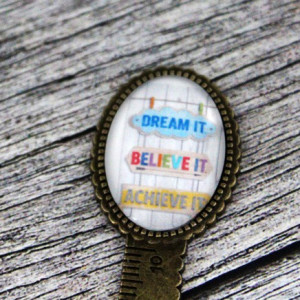 Semn de carte, bronz, cu mesaj personalizat - "Dream it"